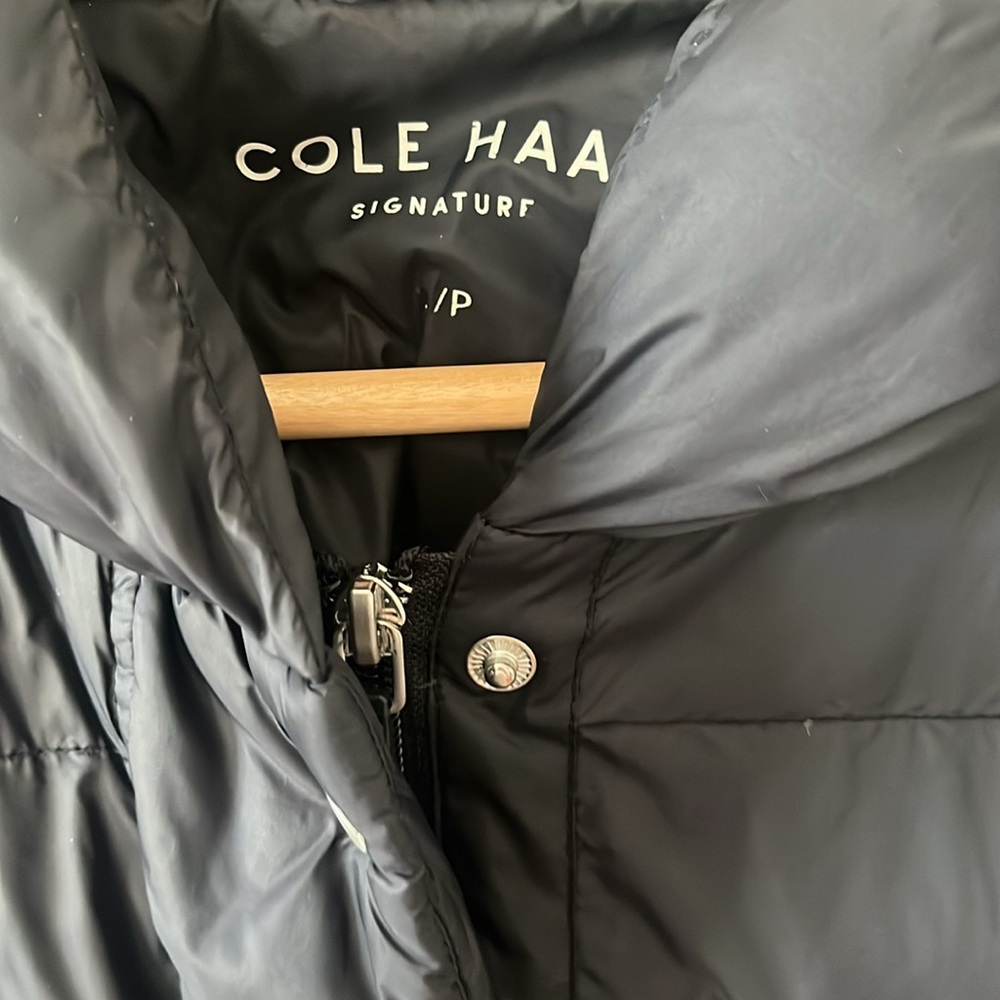 Cole Haan woman’s  quilted down jacket small/petite black - Picture 4 of 12